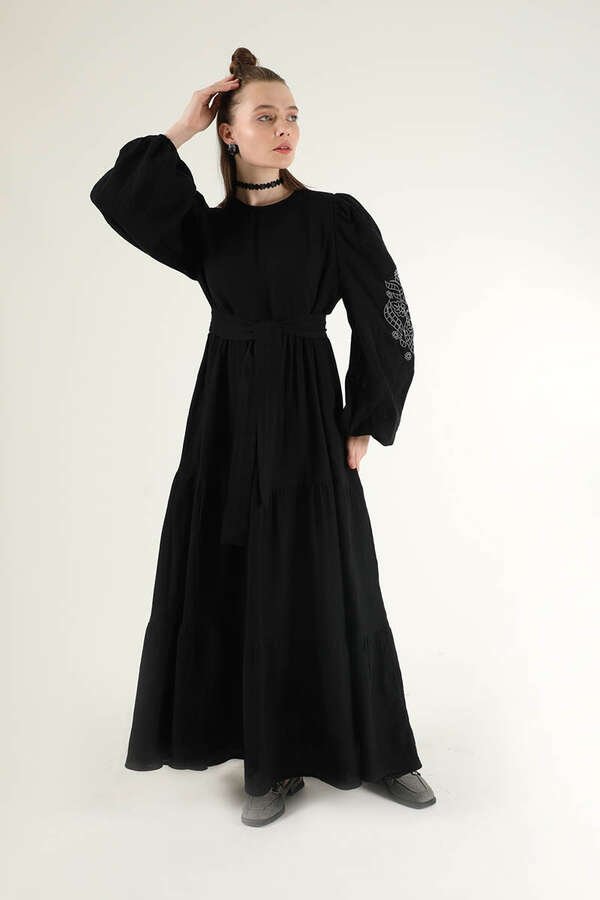 Zulays - Büzgü Detaylı Kuşaklı Elbise Siyah
