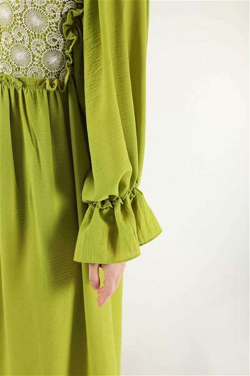 Dantel Detay Fırfırlı Elbise Fıstık Yeşili