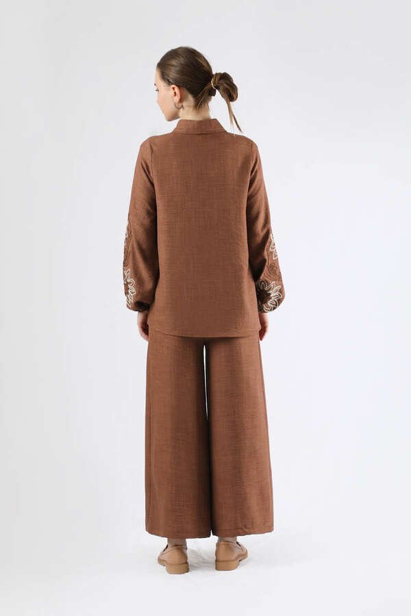 Embroidery Detailed Linen Suit Brown