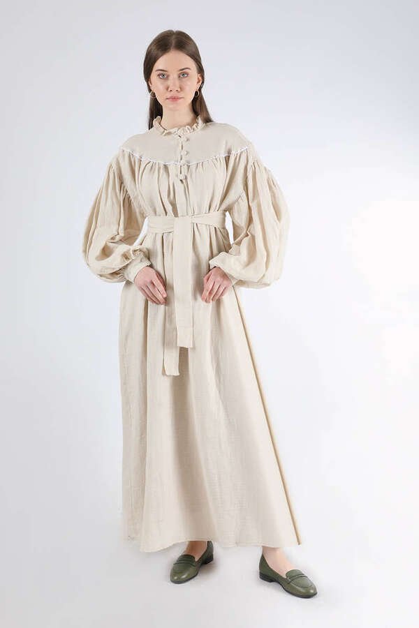Zulays - Fırfır Yaka Kuşaklı Elbise Krem