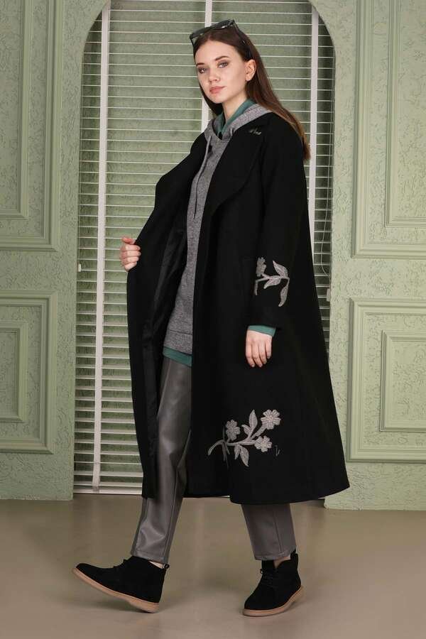 Floral Patterned Cachet Coat Black