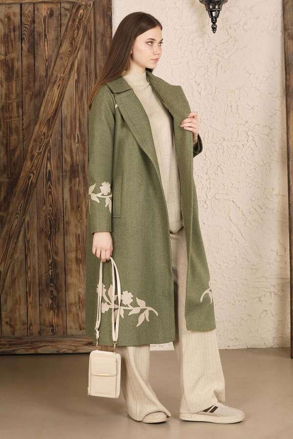 Floral Patterned Cachet Coat Khaki