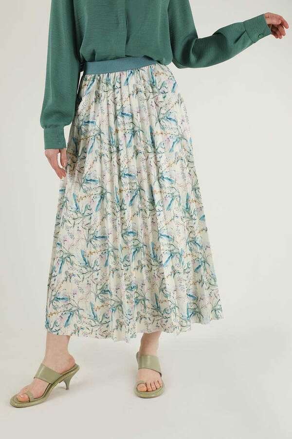 Leaf Tone Patterned Skirt Oil