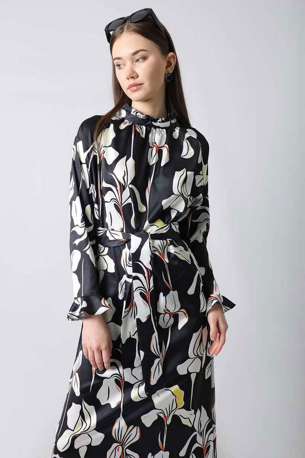 Lily Pattern Dress Black