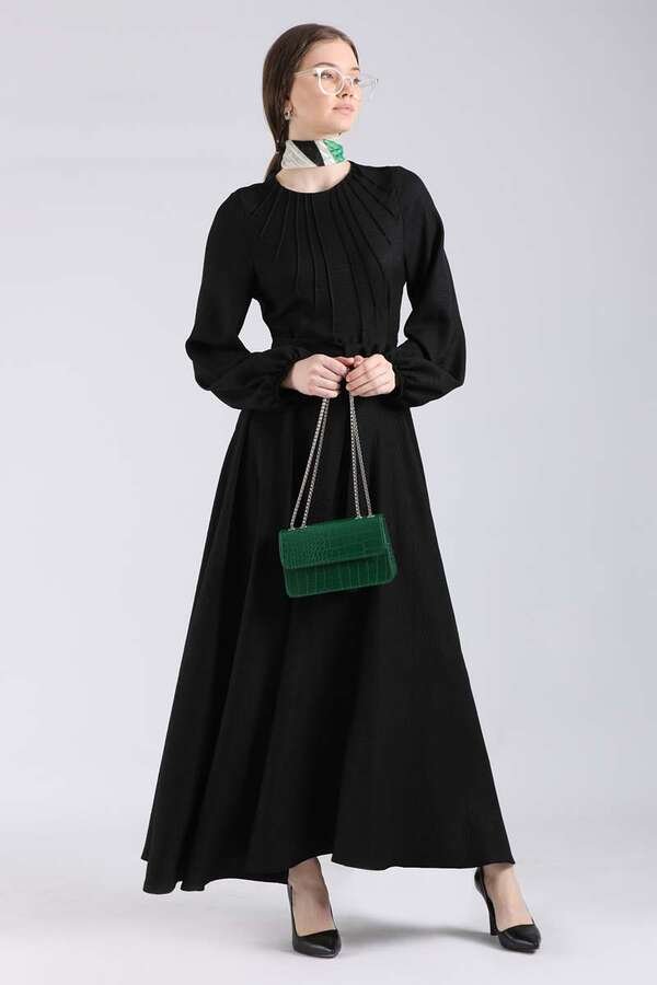 Ribbed Detailed Flared Dress Black