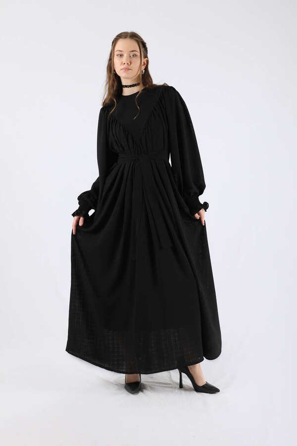 Ruffle Detailed Pleated Dress Black