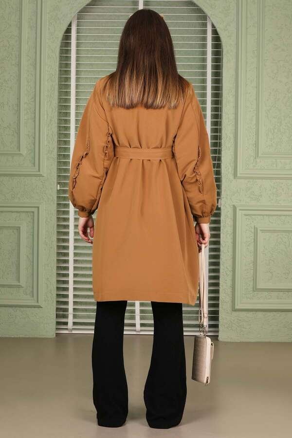 Trench With Frilled Sleeves Tan